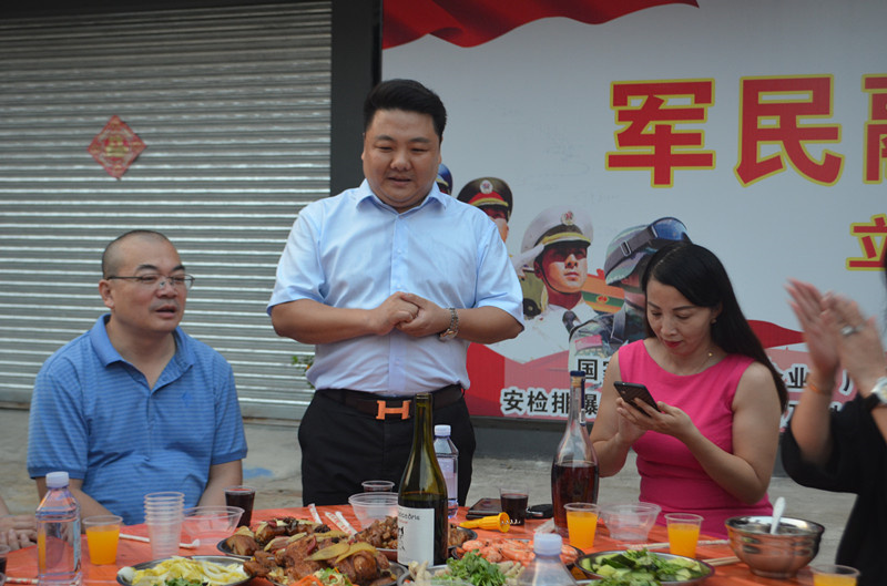 與家同聚，守門神歡迎您的到來