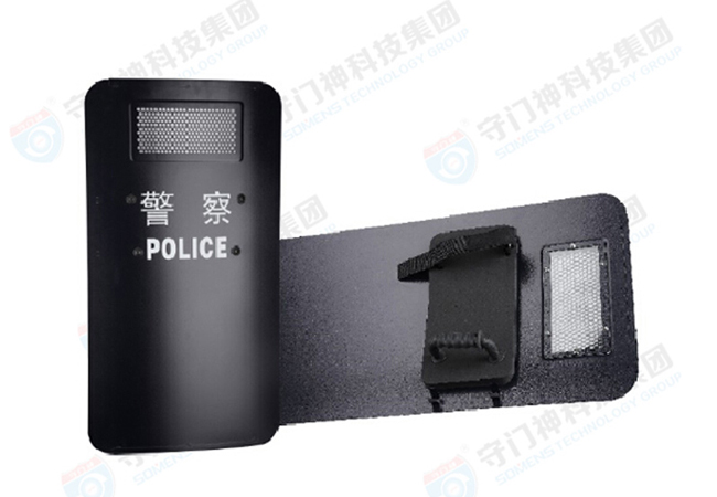 警務(wù)人員如何使用守門神防暴盾牌？